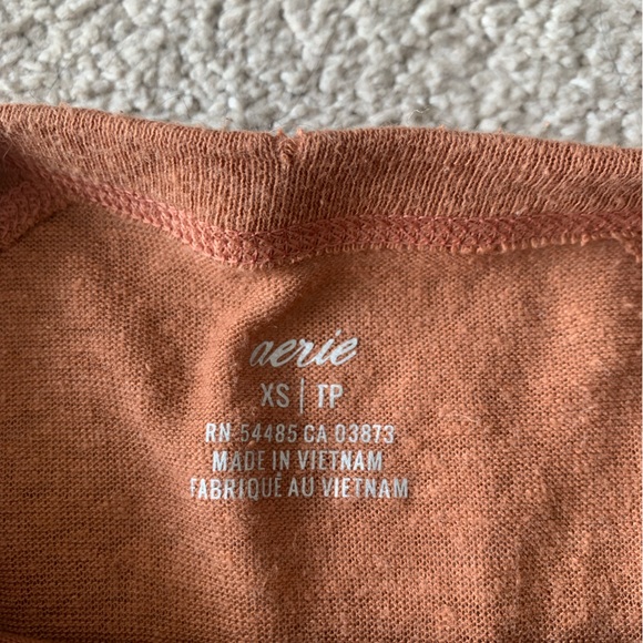 Women’s aerie tee - Picture 2 of 2